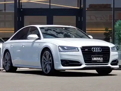 アウディ_Ｓ８プラス
