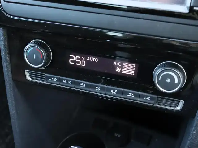 フォルクスワーゲン ポロＧＴＩ 宮城県 2015(平27)年 4.5万km ピュアホワイト 純正ナビＴＶ/・ＣＤ／ＤＶＤ／ＳＤ／ＢＴ/パドルシフト　/ドライブレコーダー　/バックカメラ　/ＭＴモード付　/ＬＥＤヘッドライト　/ＥＴＣ　/純正フロアマット　/オートライト　/リアフォグランプ　/リモコンキー　/純正１７インチＡＷ　/アイドリングストップ/ステアリングスイッチ/禁煙車