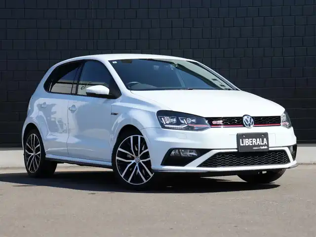 フォルクスワーゲン ポロＧＴＩ 宮城県 2015(平27)年 4.5万km ピュアホワイト 純正ナビＴＶ/・ＣＤ／ＤＶＤ／ＳＤ／ＢＴ/パドルシフト　/ドライブレコーダー　/バックカメラ　/ＭＴモード付　/ＬＥＤヘッドライト　/ＥＴＣ　/純正フロアマット　/オートライト　/リアフォグランプ　/リモコンキー　/純正１７インチＡＷ　/アイドリングストップ/ステアリングスイッチ/禁煙車