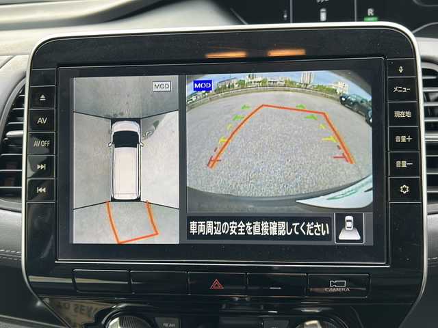 日産 セレナ ハイウェイスター V 沖縄県 2020(令2)年 3.6万km 黒 禁煙車　/ＥＴＣ　/ドライブレコーダー　/両側電動スライドドア　/純正１６インチアルミホイール　/衝突被害軽減装置　/電動格納ドア　/ミラープッシュスタート＆スマートキー　/純正１０型ナビ　/フリップダウンモニター
