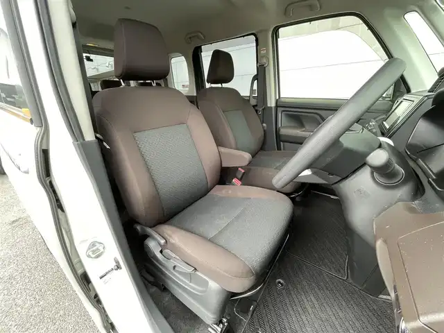 トヨタ ルーミー G 千葉県 2020(令2)年 4.6万km パールホワイトⅢ 衝突軽減ブレーキ/全方位カメラ/両側パワースライドドア/純正７インチＳＤナビ/Ｂｌｕｅｔｏｏｔｈ/シートヒーター/ＬＥＤヘッドライト/オートライト/社外１４インチアルミホイール/コーナーセンサー