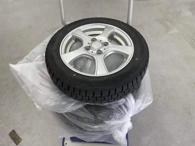 ホンダ Ｎ ＢＯＸ カスタム G Aパッケージ 富山県 2014(平26)年 4万km プレミアムホワイトパール 社外ナビ（AM/FM/DVD/BT/フルセグ）/バックカメラ/片側パワースライドドア/衝突被害軽減システム/横滑り防止装置/アイドリングストップ/純正アルミホイール/純正フロアマット/オートキセノンライト/フォグライト/ステアリングスイッチ/ホイール付スタッドレスタイヤ積込有/スマートキー