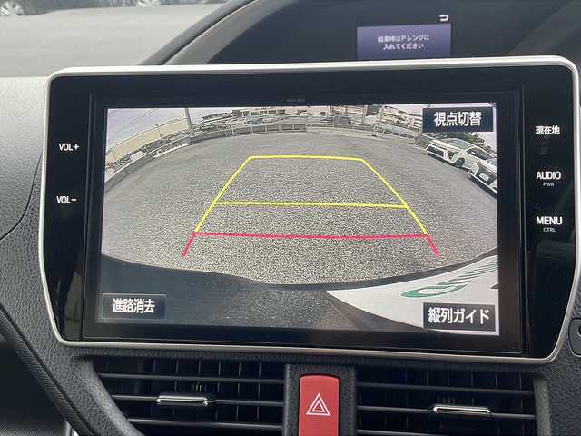 トヨタ ヴォクシー ZS 煌 沖縄県 2018(平30)年 4.6万km ブラック 禁煙車　/トヨタセーフティセンス　/純正１０型ナビ　【NSZN-Z66T】/　(フルセグTV　Bluetooth)/バックカメラ　/クルーズコントロール　/両側電動スライドドア　/スマートキー　/プッシュスタート　/レーンキープアシスト　/オートマチックハイビーム　/ＥＴＣ