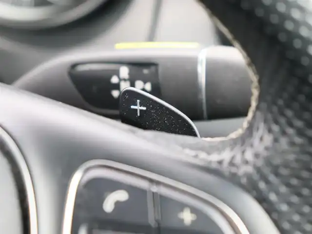 メルセデス・ベンツ ＧＬＡ２２０ 4マチック 宮城県 2019(令1)年 5.8万km ポーラホワイト プレミアムパッケージ/ワンオーナー/パノラミックスライディングルーフ　/ハーマンカードン/純正ナビ【BT/CD/DVD/フルセグTV】　/アダプティブクルーズコントロール/アクティブブレーキアシスト　/ブラインドスポットアシスト　/アテンションアシスト　/パークディスタンス　/パドルシフト　/バックカメラ/レザーシート/パワーシート【DN席】/シートヒーター【DN席】/コーナーセンサー【前後】/プッシュスタート/キーレスゴー&ハンズフリーアクセス/純正18インチAW/純正フロアマット/MTモード付/ドライブレコーダー【前】/ETC/純正LEDヘッドライト/フォグランプ【前後】/オートライト/オートハイビーム/アイドリングストップ/電動格納ミラー/ステアリングスイッチ/バニティミラー/禁煙車