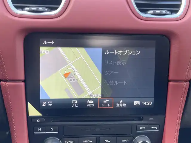 ポルシェ ポルシェ ７１８スパイダー 東京都 2023(令5)年 0.3万km ブラック 左ハンドル/ワンオーナー/ソフトトップ：レッド/OP/レザーインテリア/OP/PDLS+付きLEDヘッドライト/OP/ゴールド20インチAW/OP/電動可倒式ドアミラー/OP/シートヒーター/スポーツクロノパッケージ/スポーツエグゾースト/純正ナビゲーション(bluetooth/CarPlay)/バックカメラ/フロアマット/GPSレーダー/ドライブレコーダー/ETC/保証書・取説・スペアキー