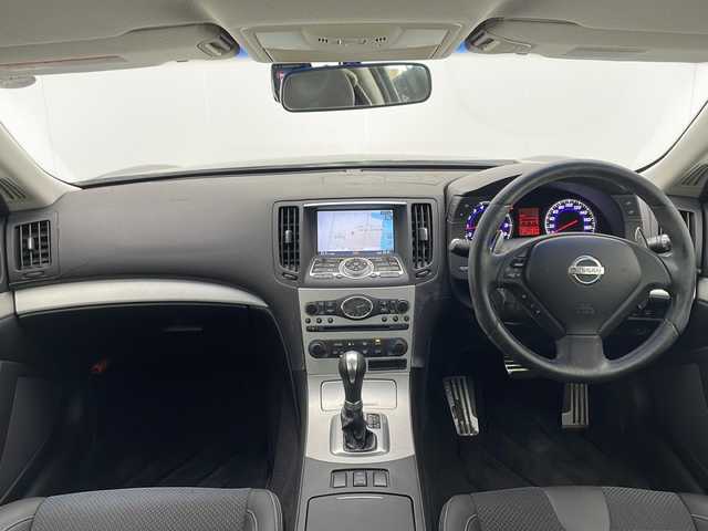 日産 スカイライン 370GT Type S 宮崎県 2008(平20)年 11.1万km スーパーブラック 禁煙車/純正HDDナビ/（CD/DVD/FMAM/MSV）/純正バックカメラ/純正ビルトインETC/純正キセノンオートライト/純正フォグ/純正19インチアルミ/純正フロアマット/黒ハーフレザーシート/パワーシート/パワーチルトステアリング/パドルシフト/フロントハーフシェイドガラス/本革巻ハンドル/インテリジェントキー/プッシュエンジンスタート/新車時保証書/取扱い説明書